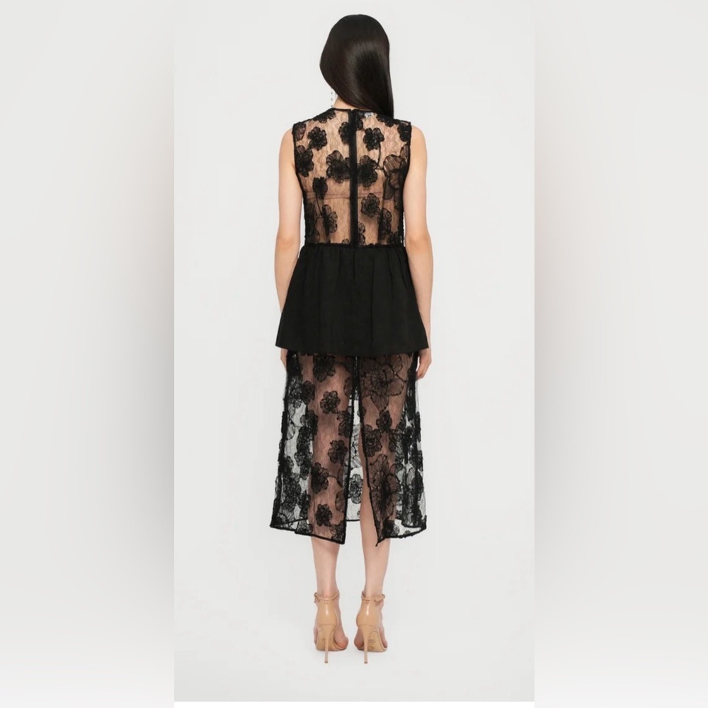 Baum und Pferdgarten Antonie Black Lace Cocktail/Party Dress-Floral Appliqué - Picture 4 of 5